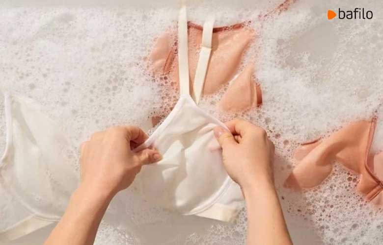 بهترین روش شستن شورت زنانه