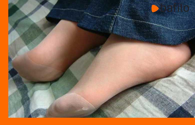 چرا انتخاب جوراب رنگ پا اهمیت زیادی دارد؟